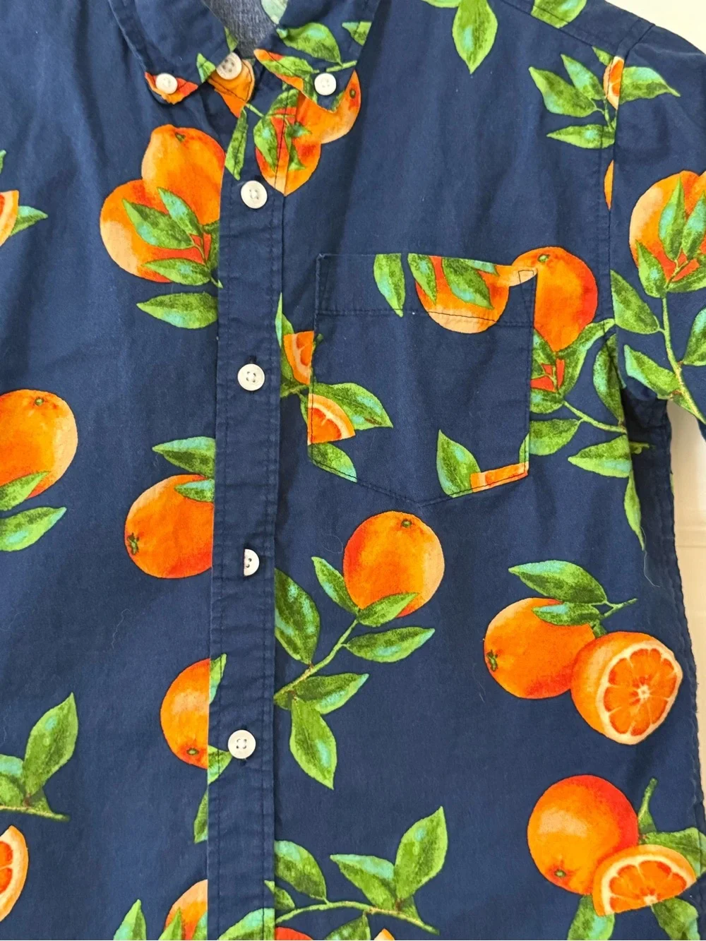 Old Navy Kids Navy Short-Sleeve Orange Print Shirt Button Down Shirt Size Medium
